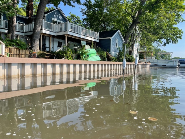  Protective Seawall in Lakefront Home